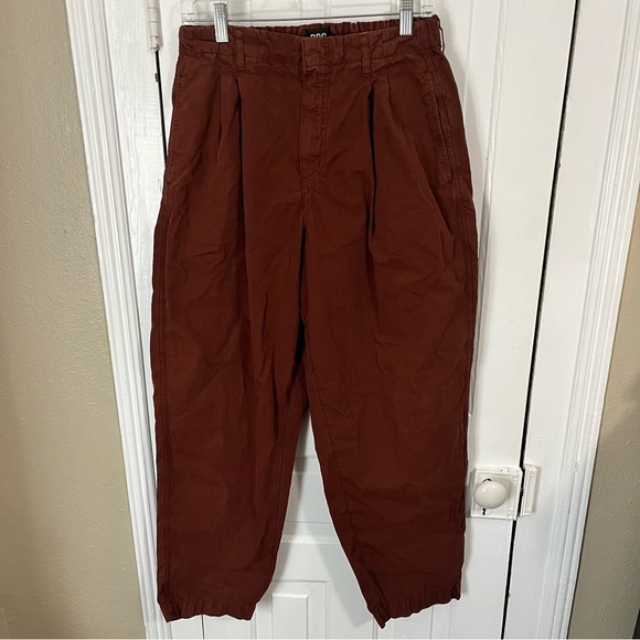 BDG Urban Outfitters Drew Pleated Poplin Trousers Rust Brown Large R2 - Picture 2 of 11